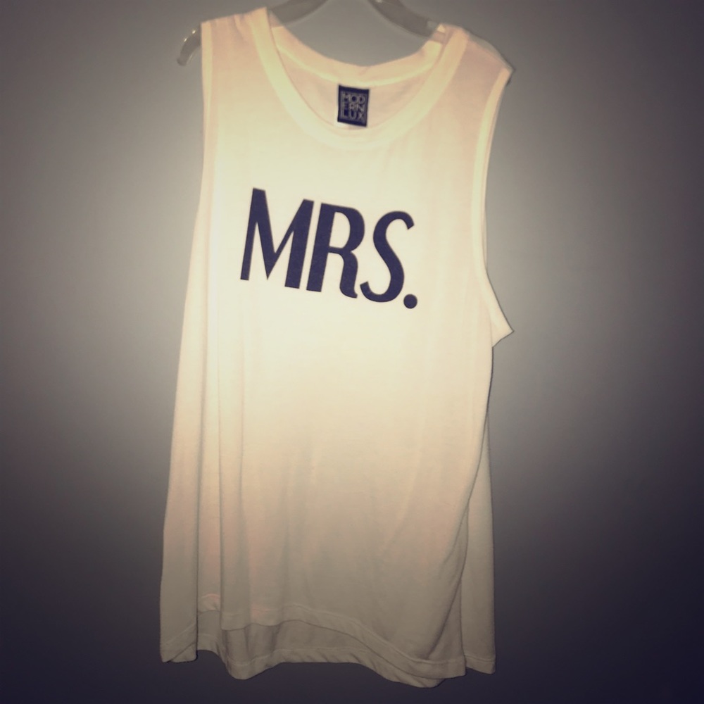 Graphic tee wedding